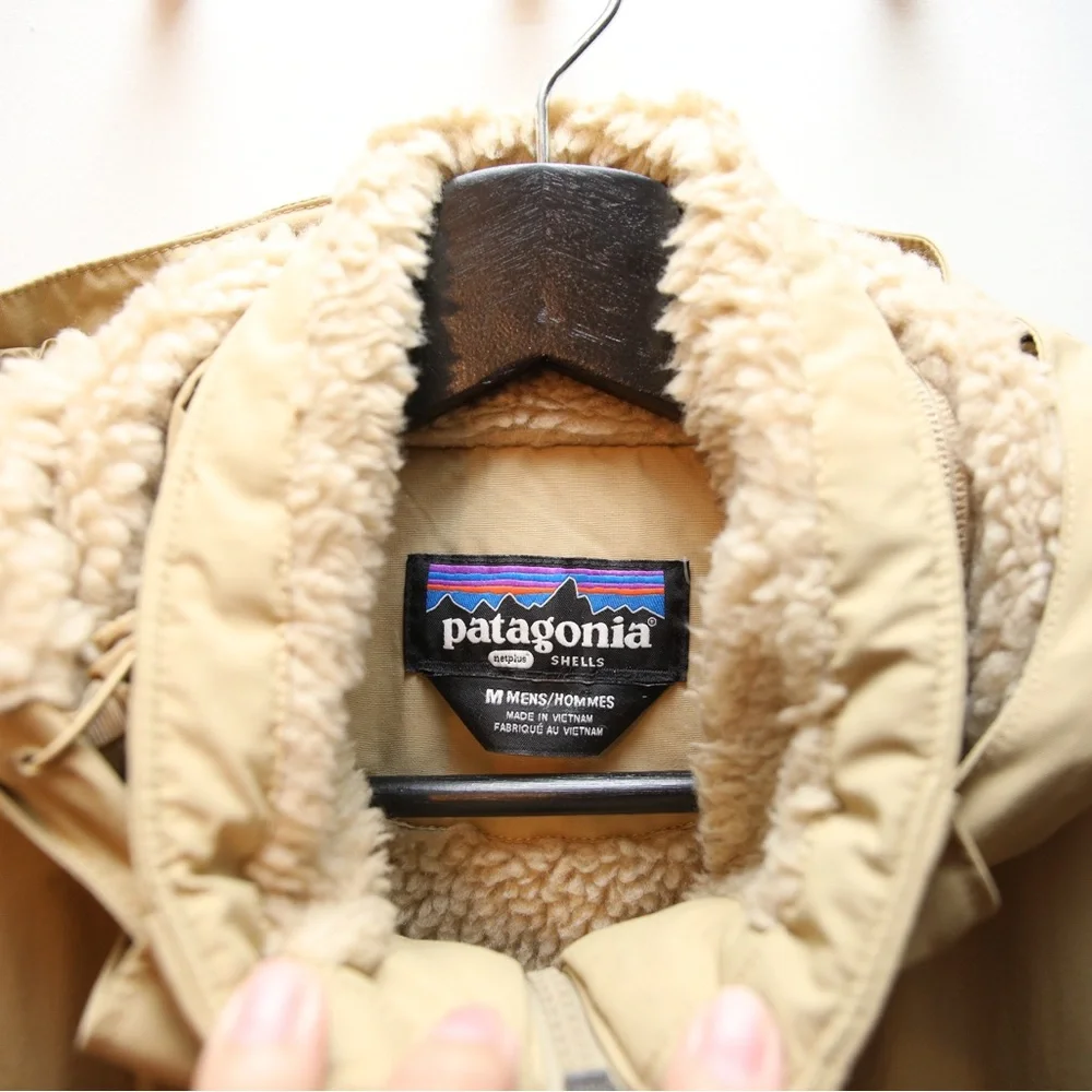 Patagonia Men's Beige Hooded Field Jacket - Picture 4 of 9